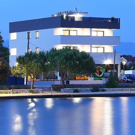 Apartments Bonaca With Jacuzzi Privlaka  Zewnętrze zdjęcie