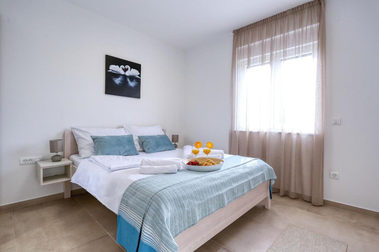 Apartments Bonaca With Jacuzzi Privlaka  Zewnętrze zdjęcie