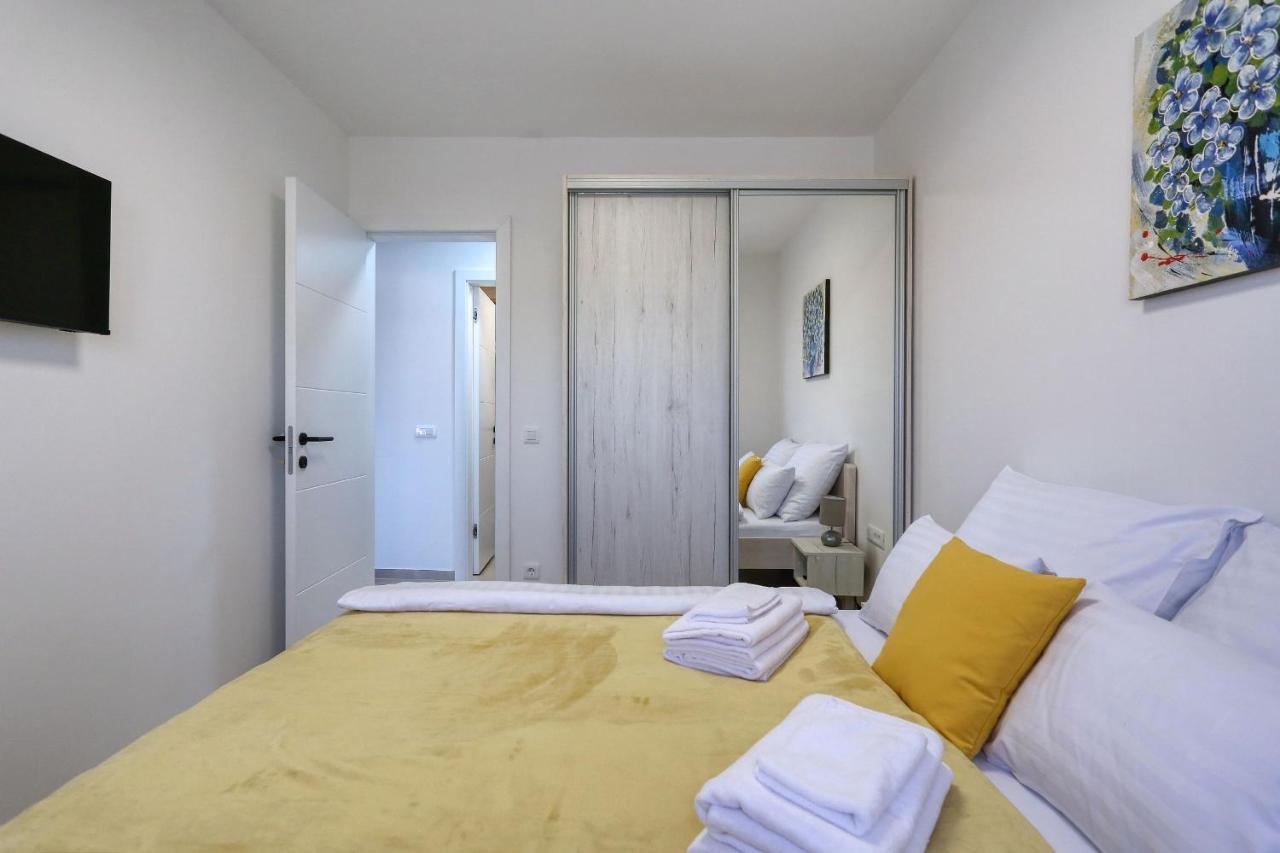 Apartments Bonaca With Jacuzzi Privlaka  Zewnętrze zdjęcie