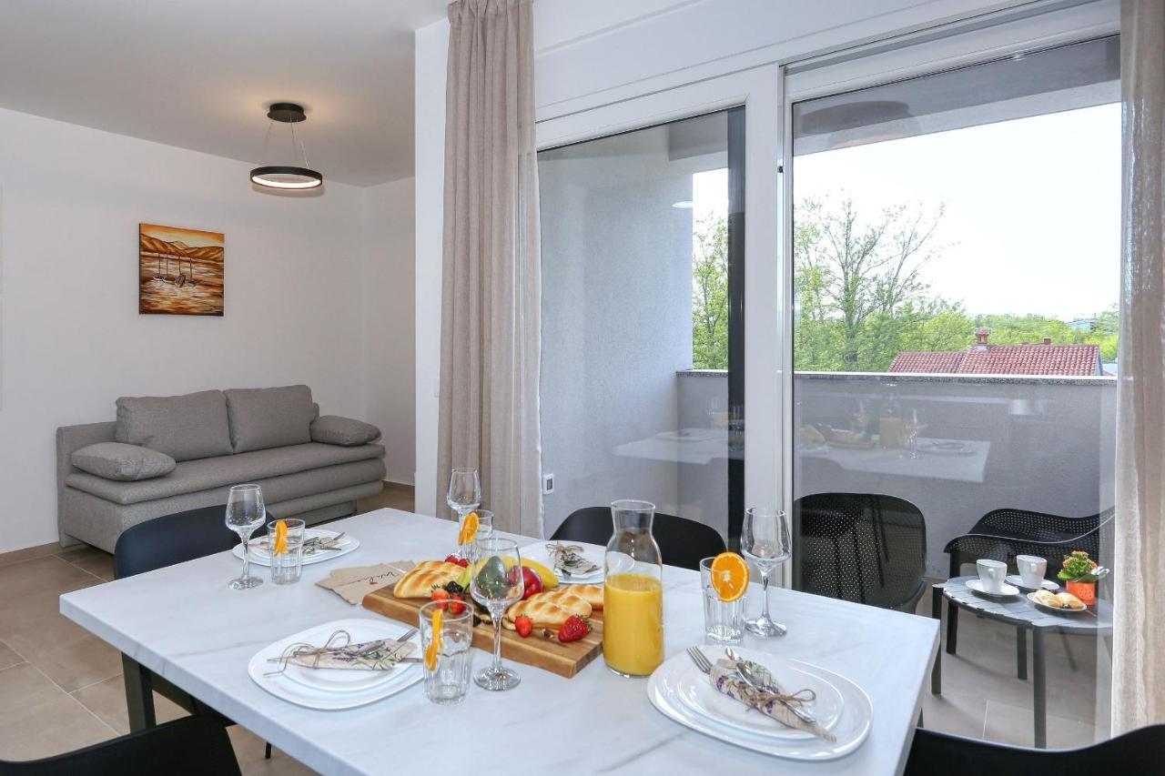 Apartments Bonaca With Jacuzzi Privlaka  Zewnętrze zdjęcie
