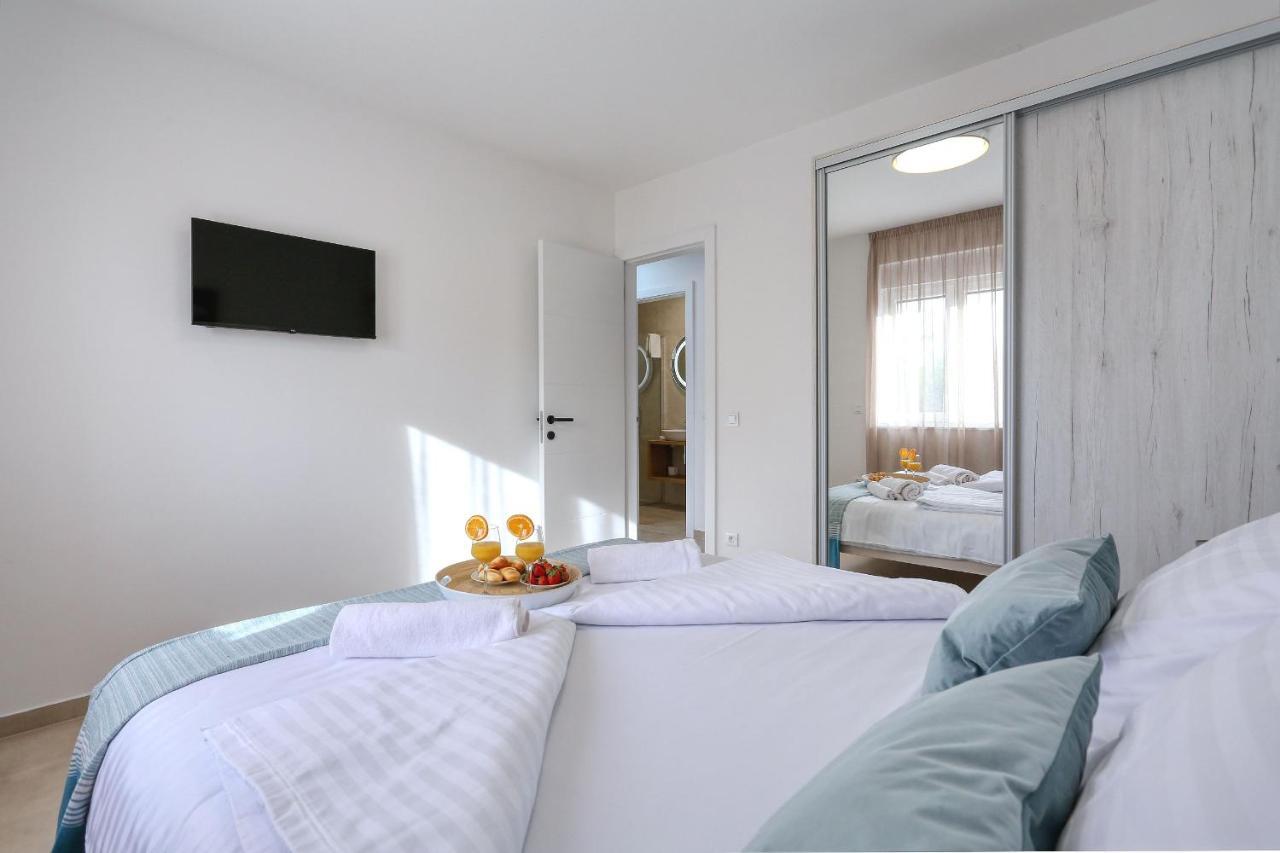 Apartments Bonaca With Jacuzzi Privlaka  Zewnętrze zdjęcie