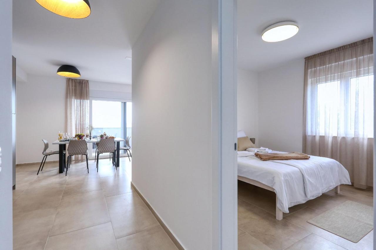 Apartments Bonaca With Jacuzzi Privlaka  Zewnętrze zdjęcie