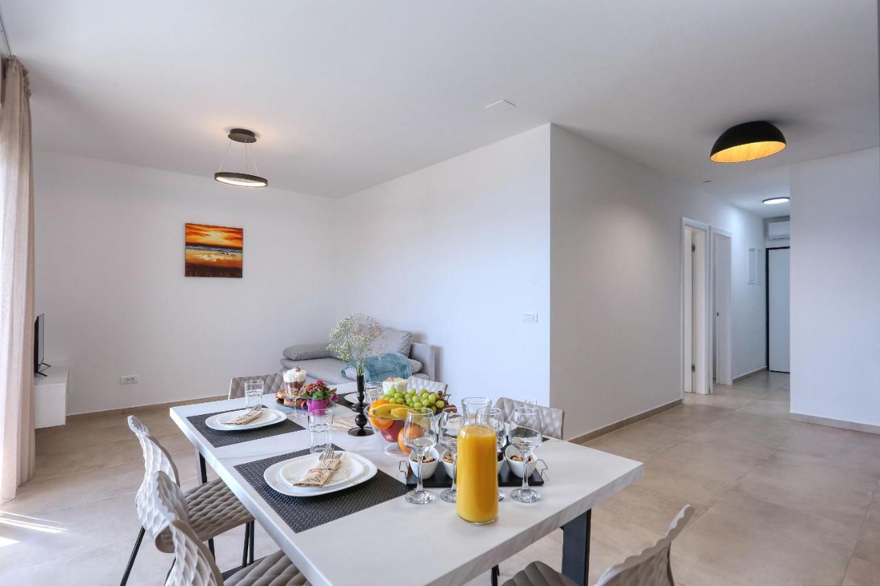 Apartments Bonaca With Jacuzzi Privlaka  Zewnętrze zdjęcie